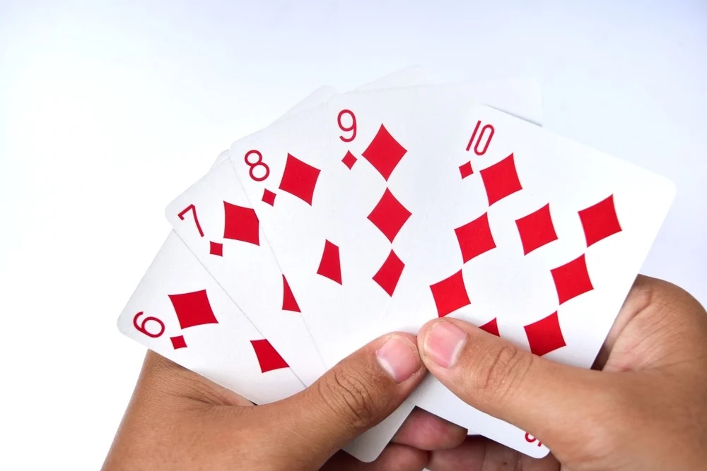 Phỏm: Hướng Dẫn Chi Tiết Cho Người Mới Tại VN78